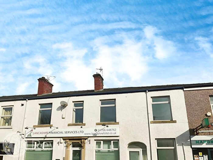 2 Bedroom Apartment To Rent In Edenfield Road, Rochdale, OL12