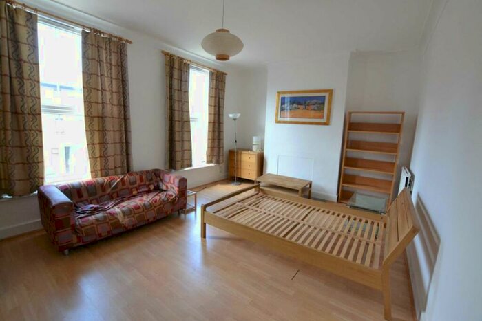 Studio To Rent In Hargrave Road, Upper Holloway, N19