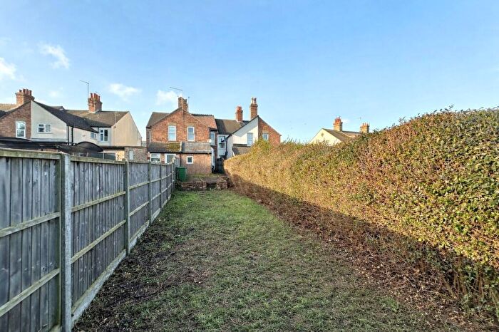 3 Bedroom Terraced House For Sale In Mountsteven Avenue, Walton, Peterborough, PE4