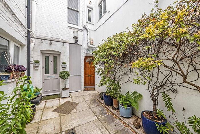 1 Bedroom Property To Rent In Beaumont Road, Chiswick, W4