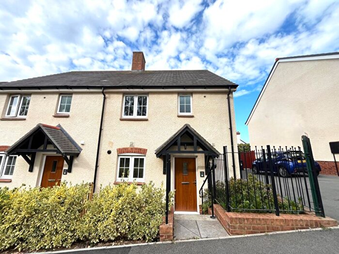 3 Bedroom Semi-Detached House To Rent In Guernsey Avenue, Pinhoe, Exeter, EX4