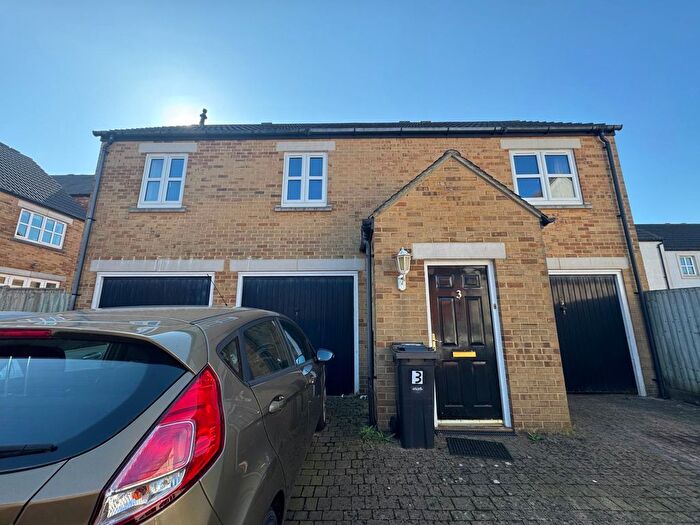 2 Bedroom Property To Rent In County Way, Bristol, BS34