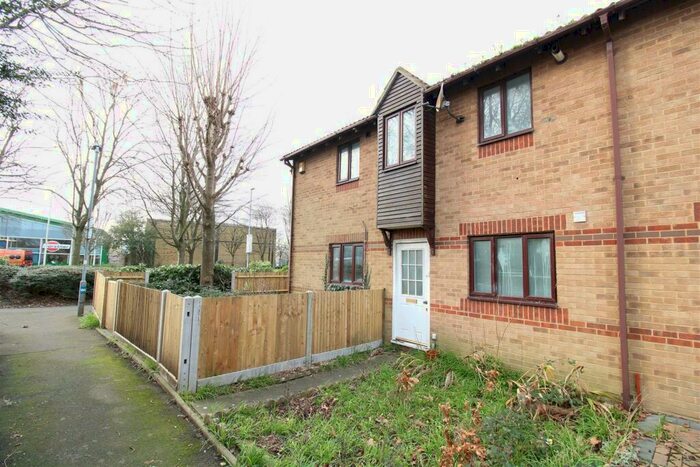 2 Bedroom Terraced House To Rent In Plumpton Gardens, Portsmouth, PO3