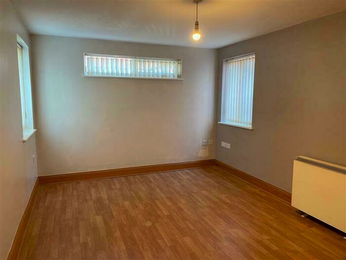 2 Bedroom Flat To Rent In Egan Court, Price Street, Birkenhead, Wirral, Merseyside, CH41