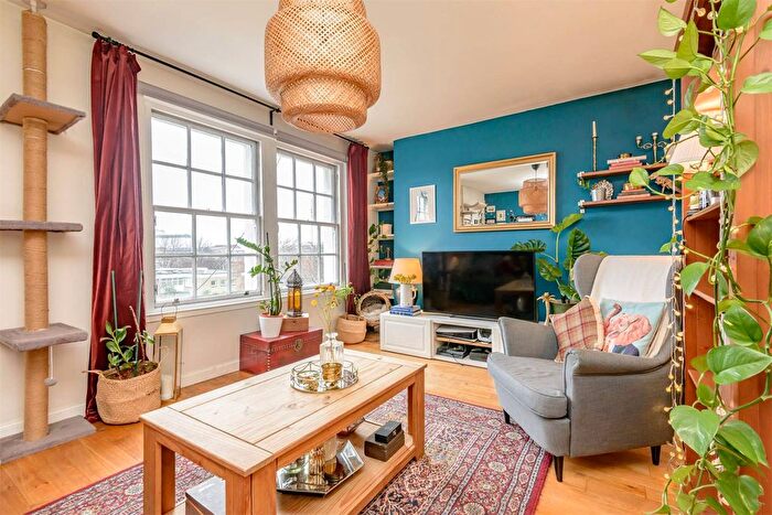 3 Bedroom Flat For Sale In /, Lapicide Place, Leith, Edinburgh, EH6