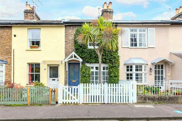 2 Bedroom House To Rent In Stanley Road, London, SW14