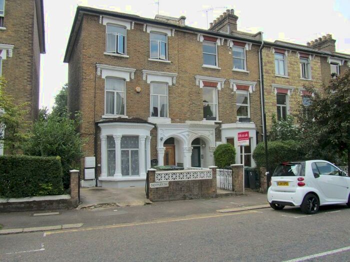 1 Bedroom Ground Flat To Rent In Lancaster Road Finsbury Park, N4
