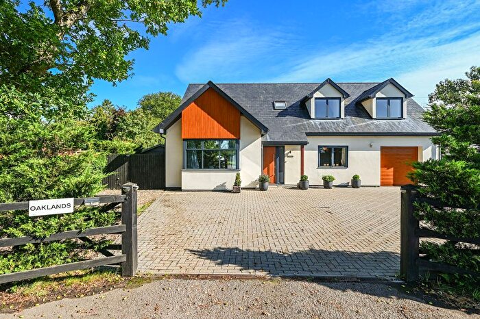 5 Bedroom Chalet For Sale In Ashford Road, Bethersden, TN26