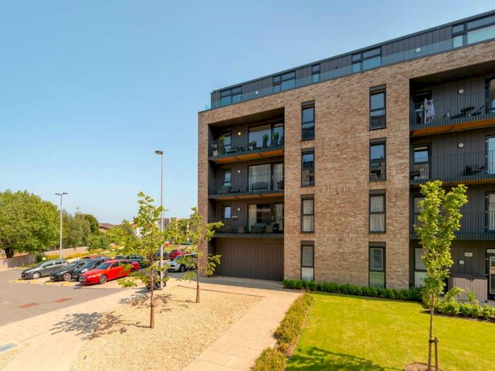 3 Bedroom Flat To Rent In Brunswick Road, Leith, Edinburgh, EH7