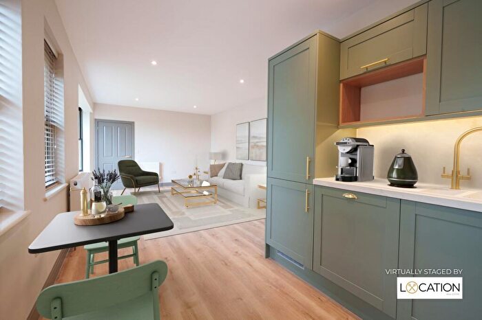 1 Bedroom Flat To Rent In Whitworth Road, Cirencester, GL7