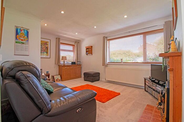 3 Bedroom Detached House For Sale In Arundel Close, Gainsborough, DN21