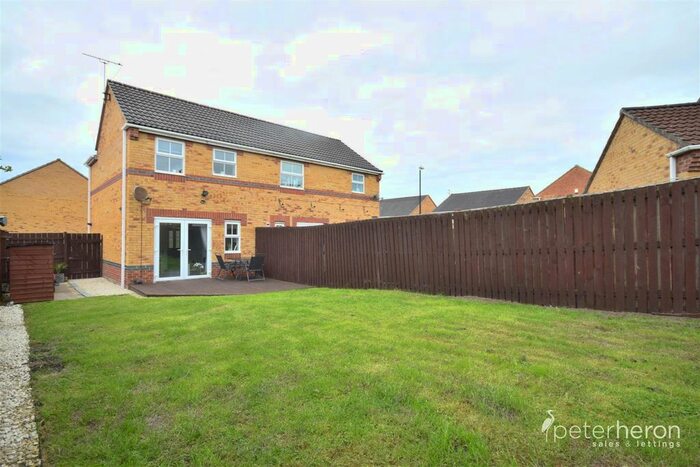 2 Bedroom Semi-Detached House For Sale In Halesworth Drive, Havelock Park, Sunderland, SR4