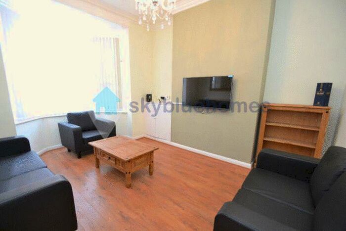 6 Bedroom Terraced House To Rent In Gotham Street, Leicester, LE2