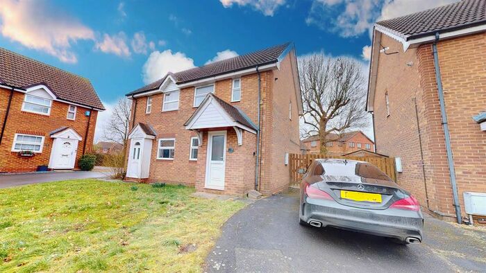 2 Bedroom Property To Rent In Derwent Avenue, Didcot, OX11