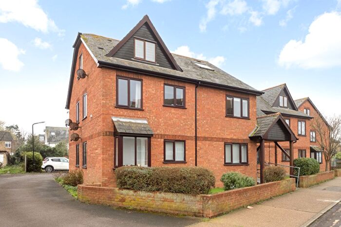 1 Bedroom Flat For Sale In White Marsh Court, Whitstable, CT5