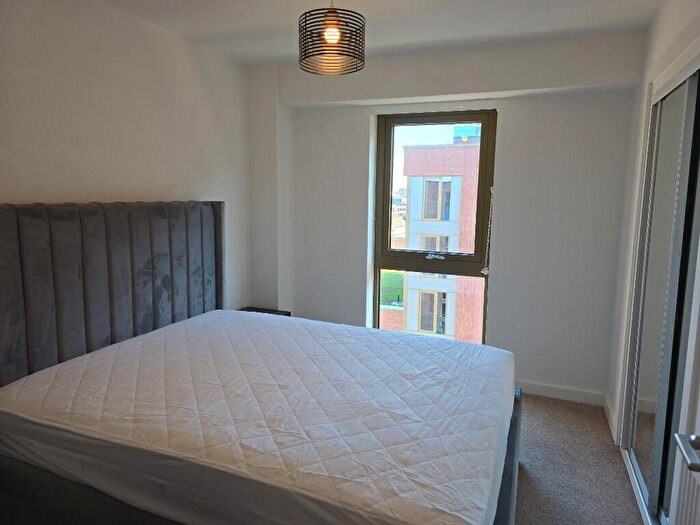 2 Bedroom Apartment To Rent In Weldale Street, Reading, Berkshire, RG1