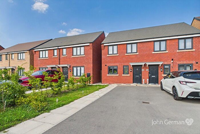 3 Bedroom Semi-Detached House For Sale In Finan Road, Derby, DE24