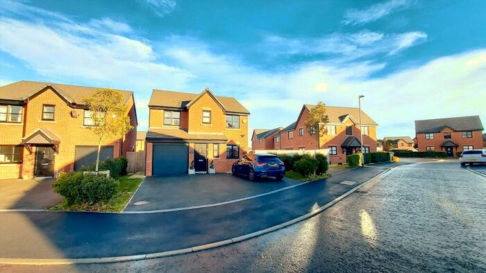 4 Bedroom Detached House To Rent In Sussex Close, Bamber Bridge, Preston, Lancashire, PR5