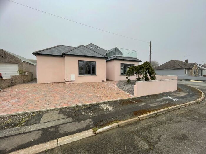 4 Bedroom Detached Bungalow To Rent In Haverfordwest, SA61