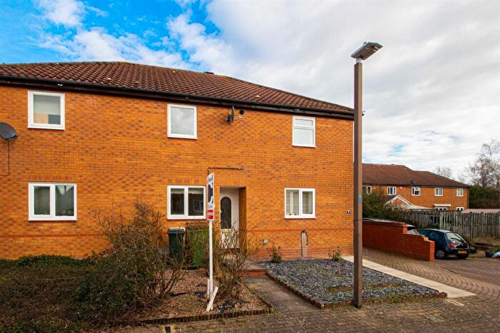 1 Bedroom Terraced House To Rent In Furzton, MK4