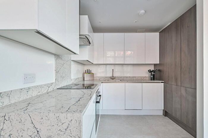 2 Bedroom Flat To Rent In City Road, Old Street, London, EC1V