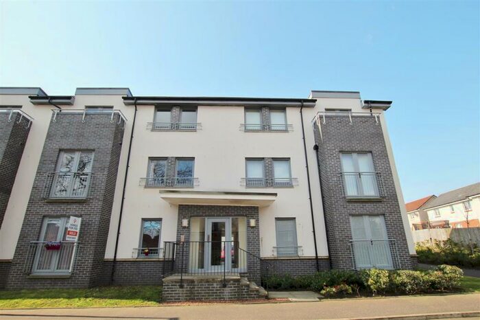 2 Bedroom Apartment To Rent In Crookston Court, Larbert, FK5