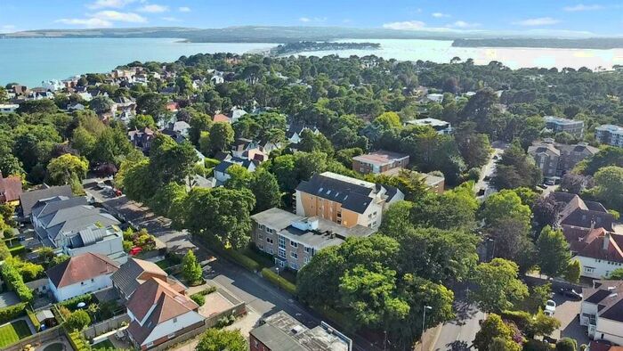 3 Bedroom Apartment To Rent In Cliff Drive, Canford Cliffs, BH13