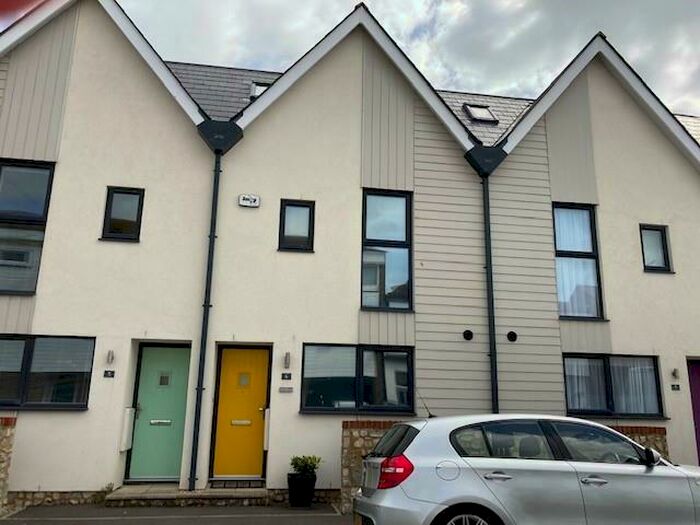 4 Bedroom House To Rent In Victoria Road, Hythe, CT21