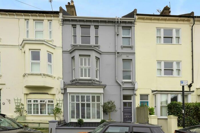 4 Bedroom Terraced House To Rent In Warleigh Road, Brighton, BN1