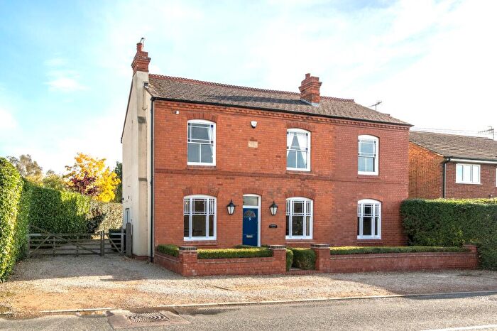 6 Bedroom House For Sale In Barton Road, Welford On Avon, CV37