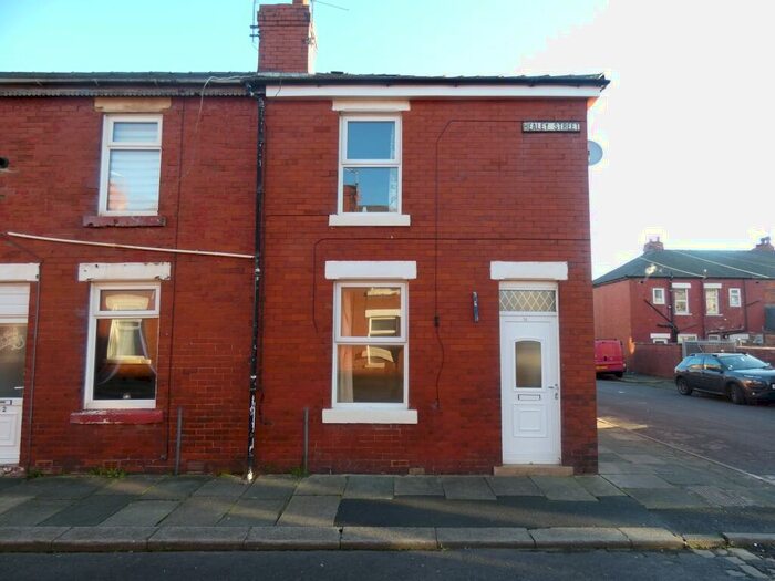 2 Bedroom End Of Terrace House To Rent In Healey Street, Blackpool, FY3