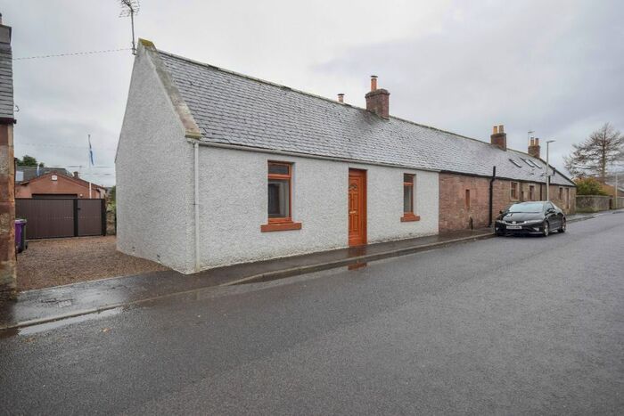 2 Bedroom Bungalow To Rent In Andson Street, Friockheim, Angus, DD11