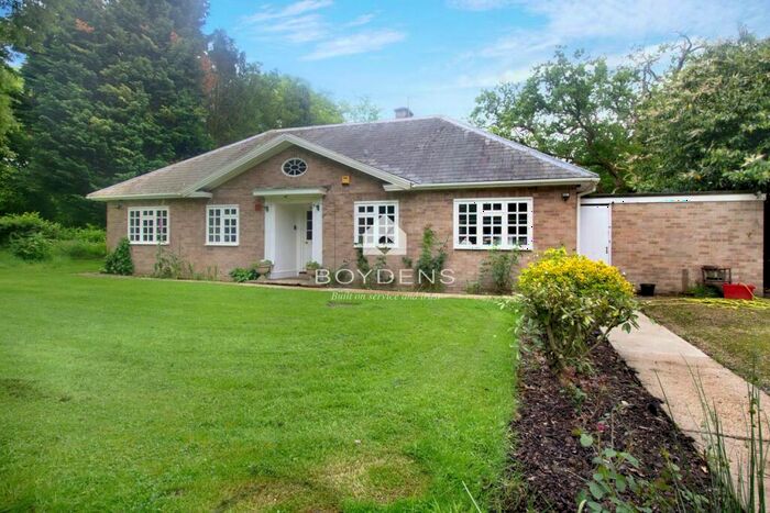 3 Bedroom Bungalow To Rent In Ardleigh, Colchester, Essex, CO7