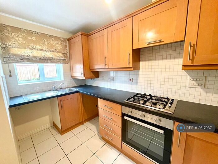 3 Bedroom Semi-Detached House To Rent In Aster Walk, Nuneaton, CV10