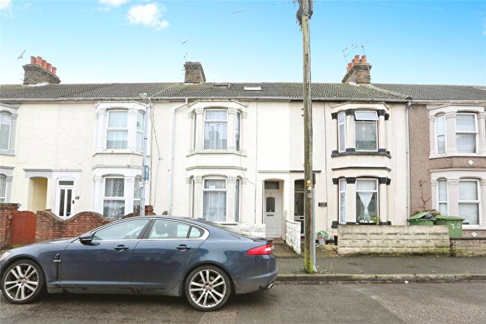 3 Bedroom Terraced House For Sale In Alexandra Road, Sheerness, Kent, ME12