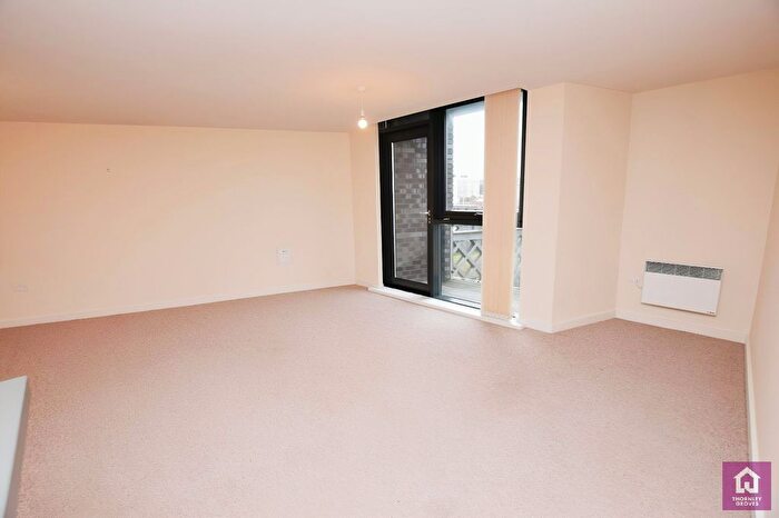 2 Bedroom Flat To Rent In Potato Wharf, Potato Wharf, Castlefield, Manchester, M3