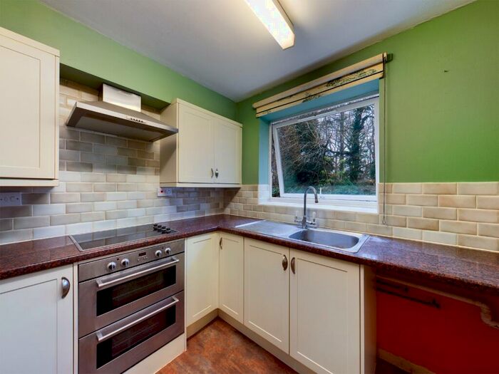 2 Bedroom Apartment To Rent In Ashby Court, Hemel Hempstead, Hertfordshire, HP2