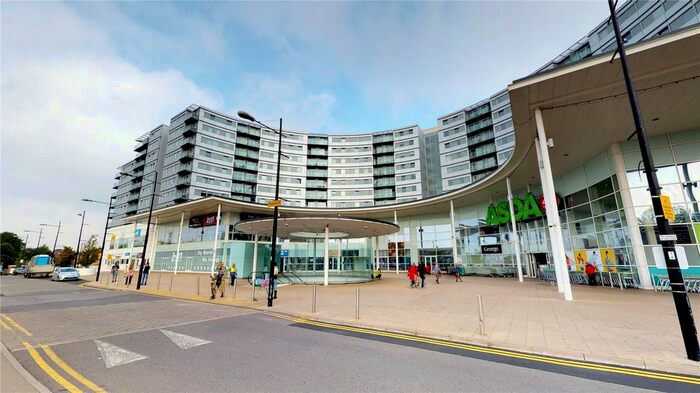 2 Bedroom Flat To Rent In The Blenheim Centre, Hounslow, TW3