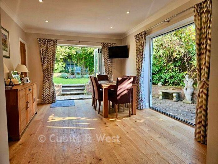 3 Bedroom Detached Bungalow For Sale In Fairlawn Crescent, East Grinstead, West Sussex, RH19