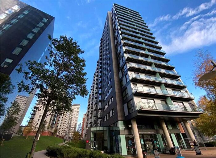 2 Bedroom Apartment For Sale In New Century Park, Manchester, Greater Manchester, M4