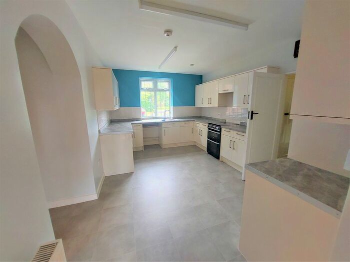 4 Bedroom Detached House To Rent In Holly Lane, Coventry, CV7