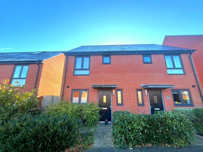 2 Bedroom Property To Rent In Old Quarry Drive, Exminster, Exeter, EX6