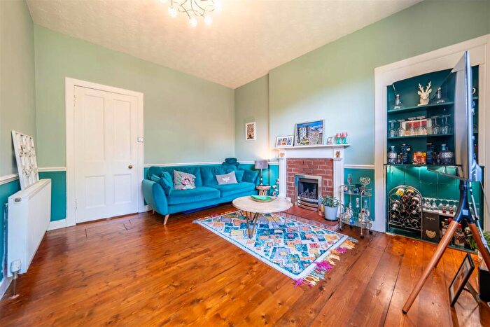 1 Bedroom Flat For Sale In Hawarden Terrace, Perth, PH1