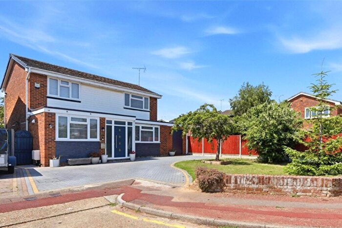 3 Bedroom Detached House For Sale In Barnstaple Road, Thorpe Bay, Essex, SS1