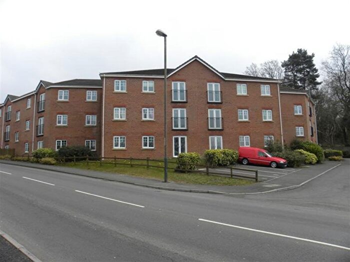 2 Bedroom Flat To Rent In Newbridge Road, Pontllanfraith, Blackwood, NP12