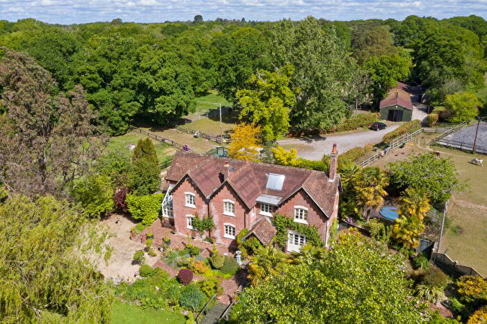 4 Bedroom Country House For Sale In South Drive, Ossemsley, New Milton, BH25