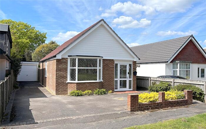 3 Bedroom Bungalow For Sale In Bure Close, Friars Cliff, Christchurch, Dorset, BH23