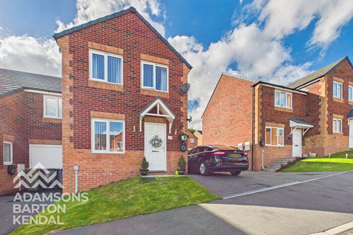 3 Bedroom Semi-Detached House For Sale In Bleacher Close, Whitworth, OL12