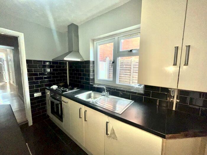 3 Bedroom House To Rent In Marroway Street, Birmingham, B16