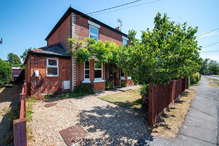 3 Bedroom Cottage For Sale In Lower Moors Road, Colden Common, Winchester, SO21